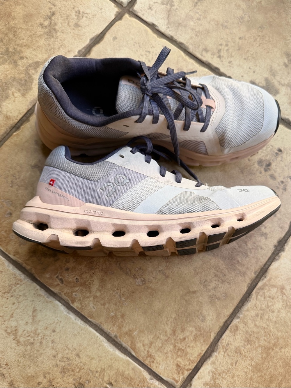 On Cloudrunner Frost Fade Shoe Size 8
